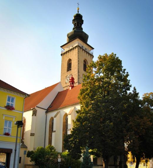 Kostel a vyhlídková věž sv. Petra a Pavla v Soběslavi