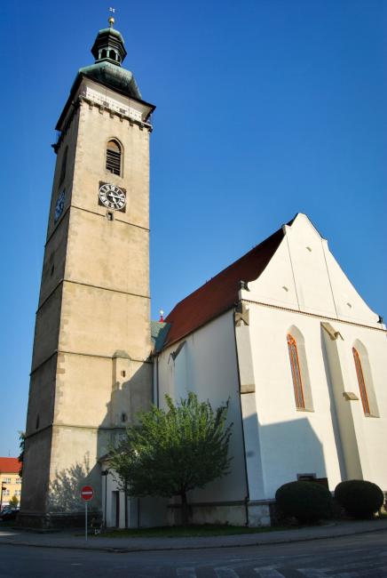 Kostel a vyhlídková věž sv. Petra a Pavla v Soběslavi