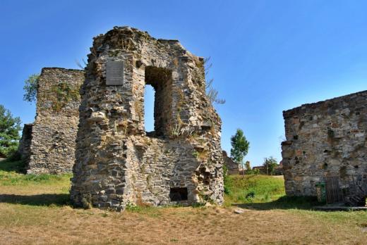 Zřícenina hradu Borotín