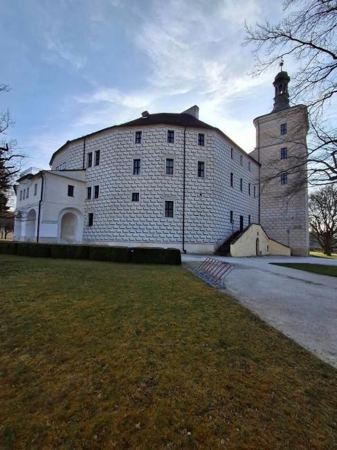 Zámek Březnice