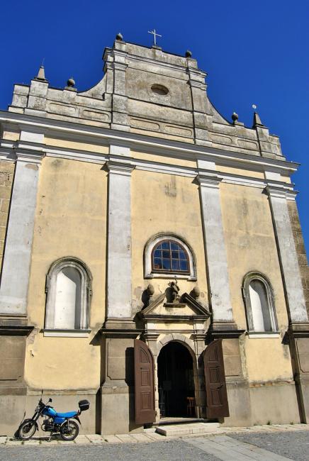 Kostel a vyhlídková věž sv. Jana Křtitele v Počátkách