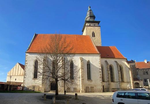 Vyhlídková věž a kostel sv. Jakuba Staršího v Telči
