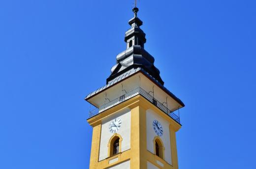 Vyhlídková věž a kostel sv. Jiljí v Moravských Budějovicích
