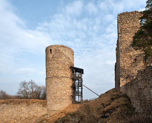 Zřícenina hradu Helfenburk u Bavorova