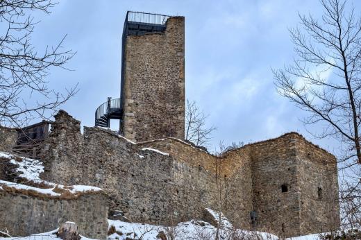 Zřícenina hradu Orlík s rozhlednou